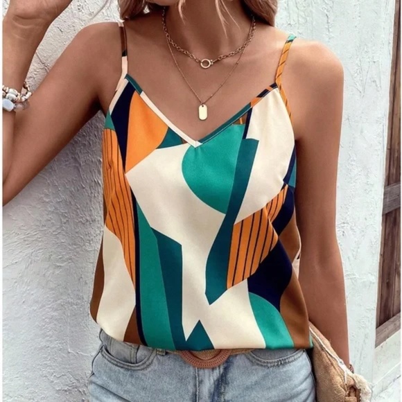 Boho Geo Print Backless Twist Back Cami Top - Picture 5 of 10